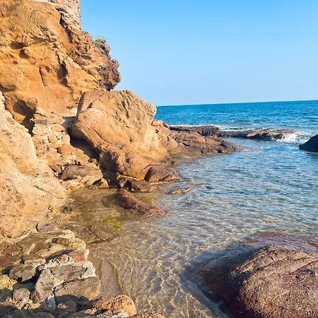 Дом отдыха Traum Mit Meerblick Сен-Рафаэль